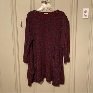 FLORAL LEAF PATTERN PLUS SIZE TUNIC WITH POCKETS